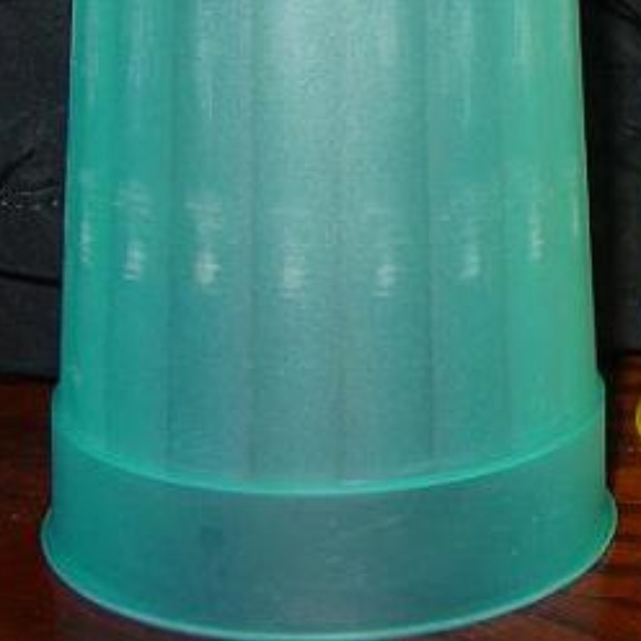 ISO!!!  Vintage Packerware Plastic Cups/Tumblers - Picture 2 of 5